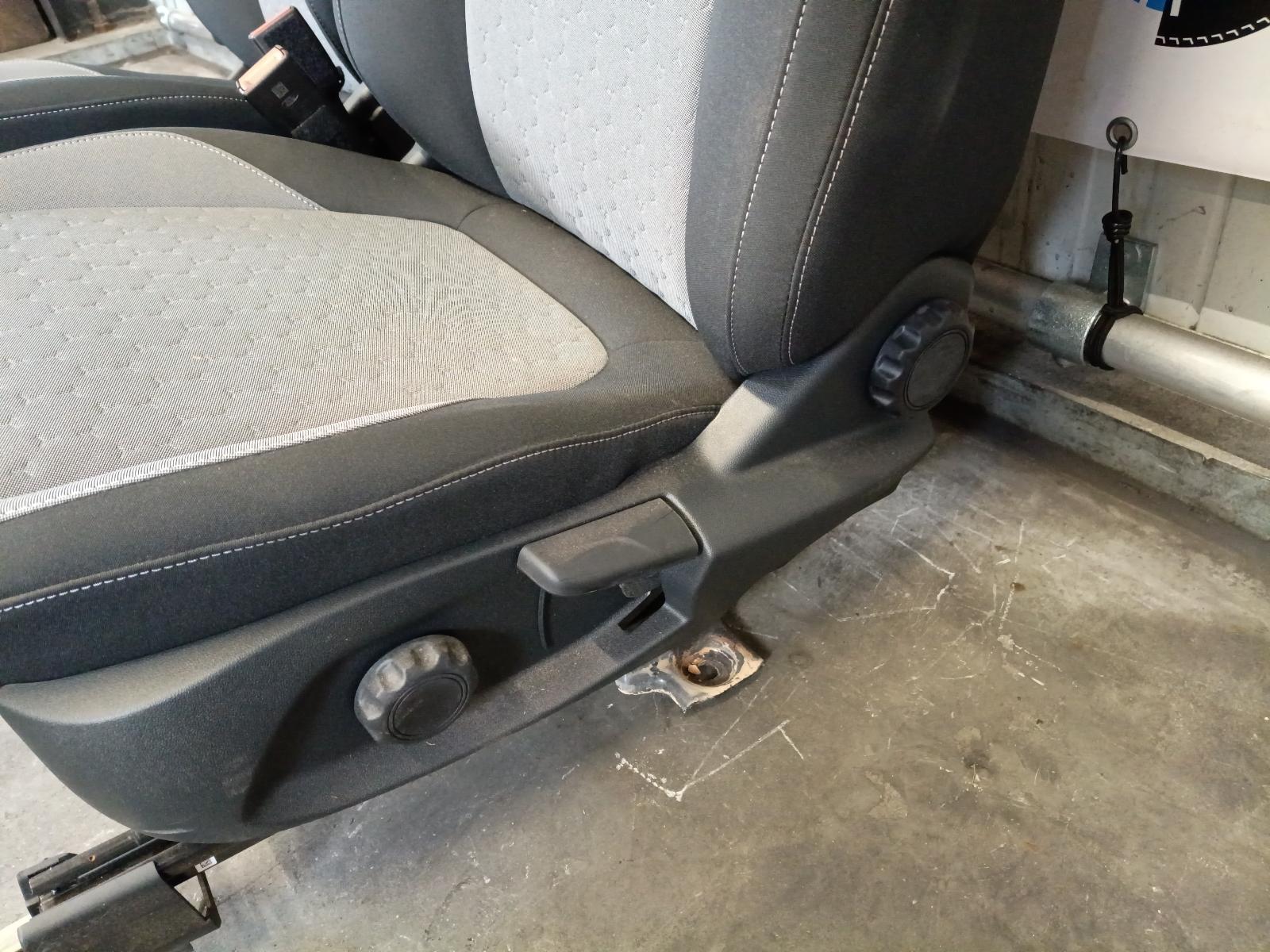 2024 FORD TOURNEO COURIER INTERIEUR COMPLEET View Auto part INTERIEUR COMPLEET FORD TOURNEO COURIER 2024