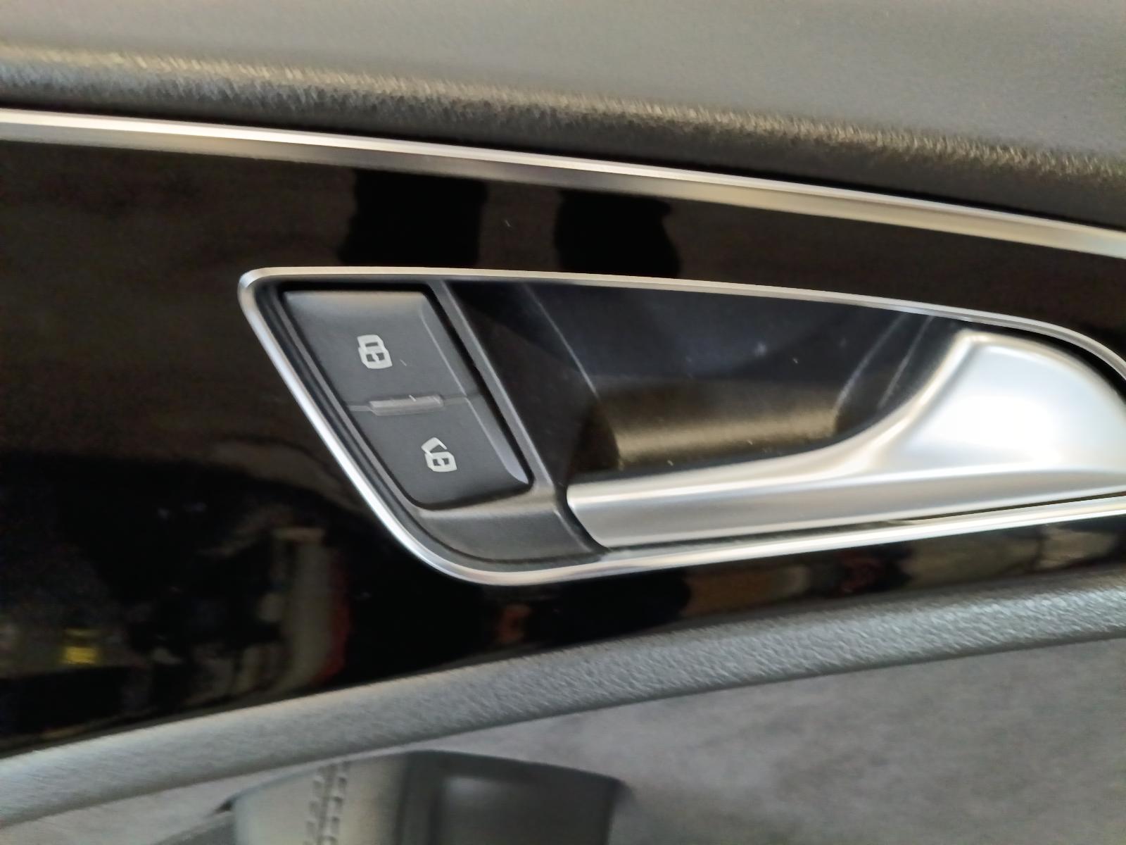 2016 AUDI A6 INTERIEUR COMPLEET View Auto part INTERIEUR COMPLEET AUDI A6 2016