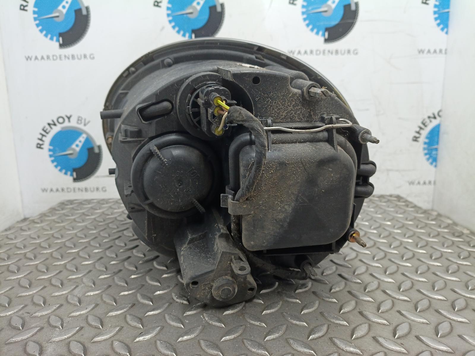 2006 MINI (BMW) MINI KOPLAMP L View Auto part KOPLAMP L MINI (BMW) MINI 2006