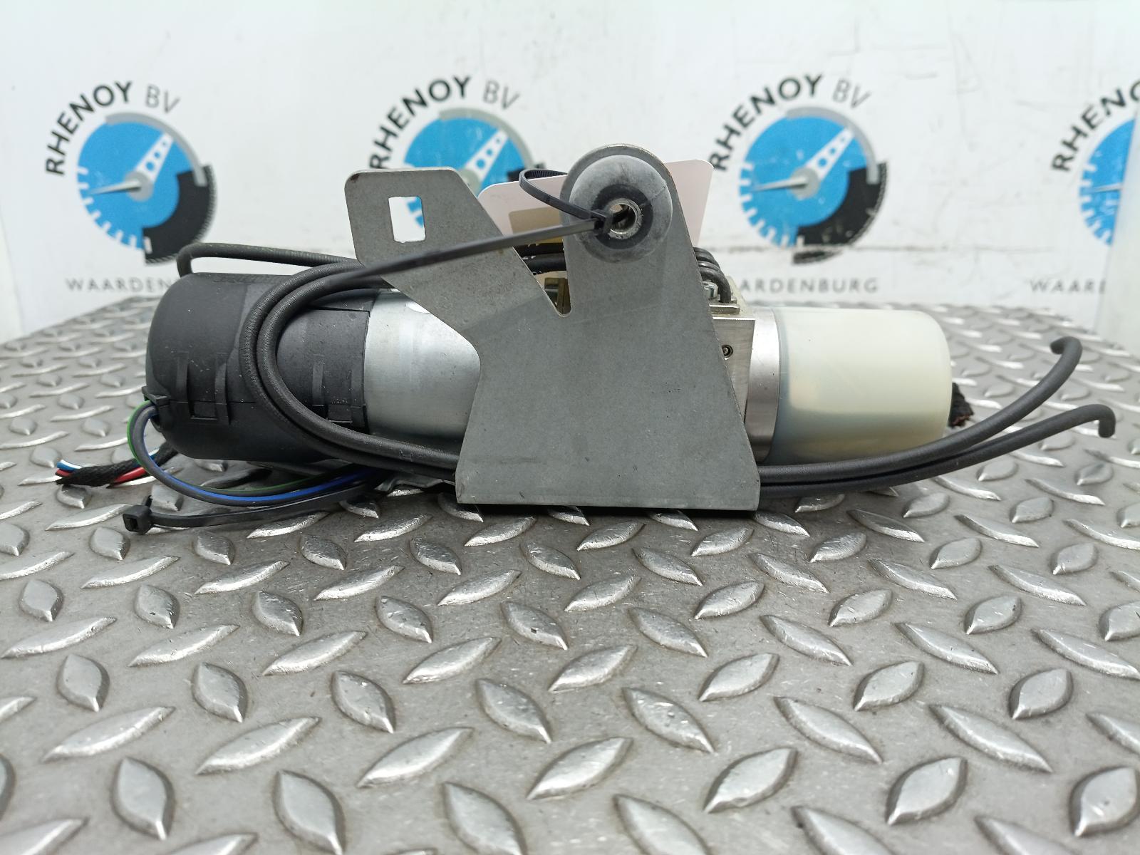 2006 MINI (BMW) MINI CABRIOLET DAK MOTOR View Auto part CABRIOLET DAK MOTOR MINI (BMW) MINI 2006