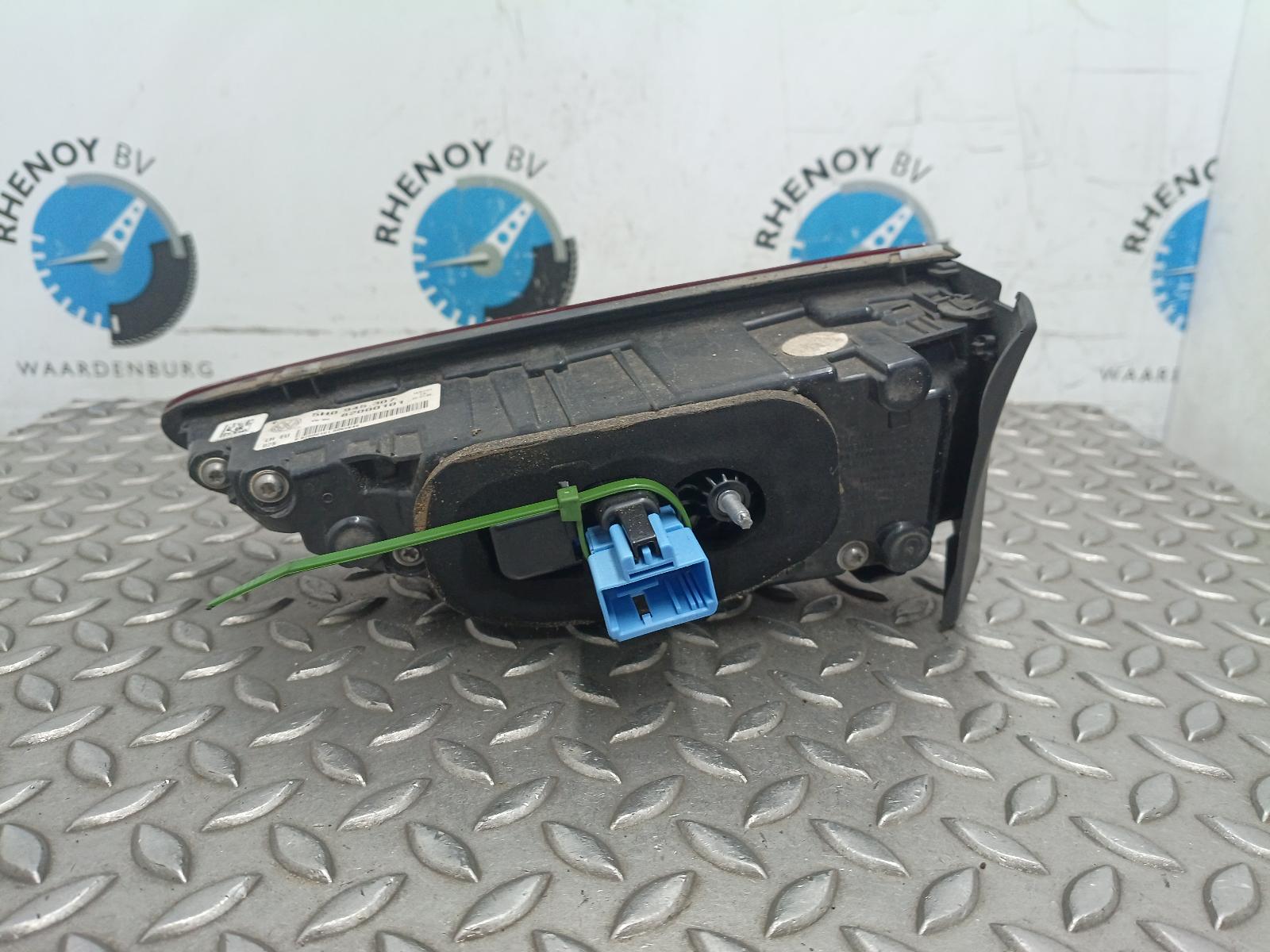 View Auto part ACHTERLICHT L VOLKSWAGEN GOLF 2022