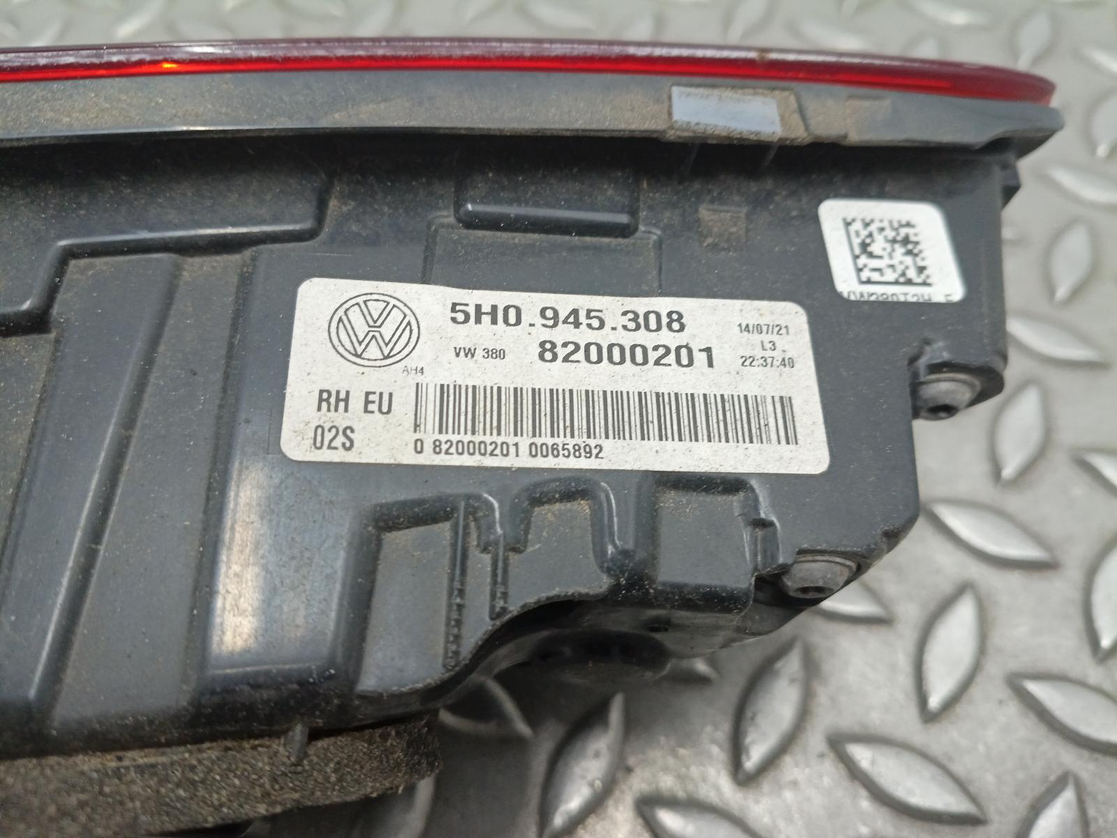 2022 VOLKSWAGEN GOLF ACHTERLICHT R View Auto part ACHTERLICHT R VOLKSWAGEN GOLF 2022