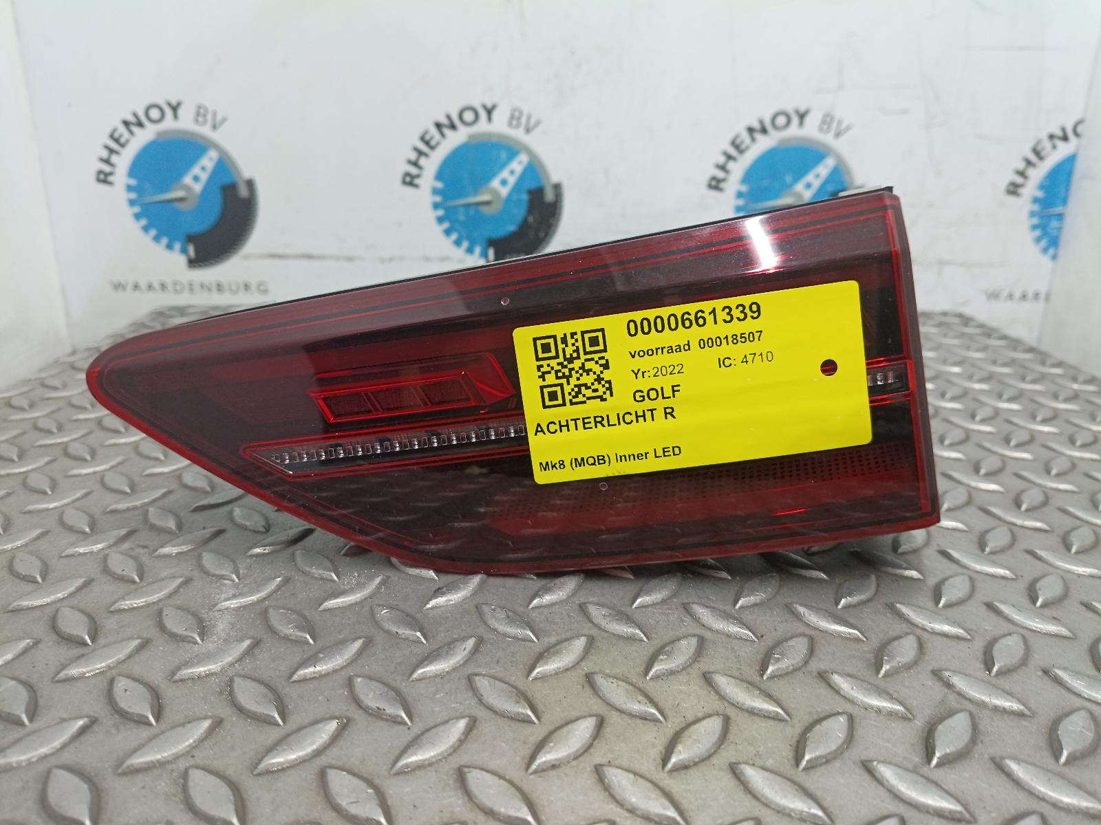 Bekijk Auto-onderdeel ACHTERLICHT R VOLKSWAGEN GOLF 2022