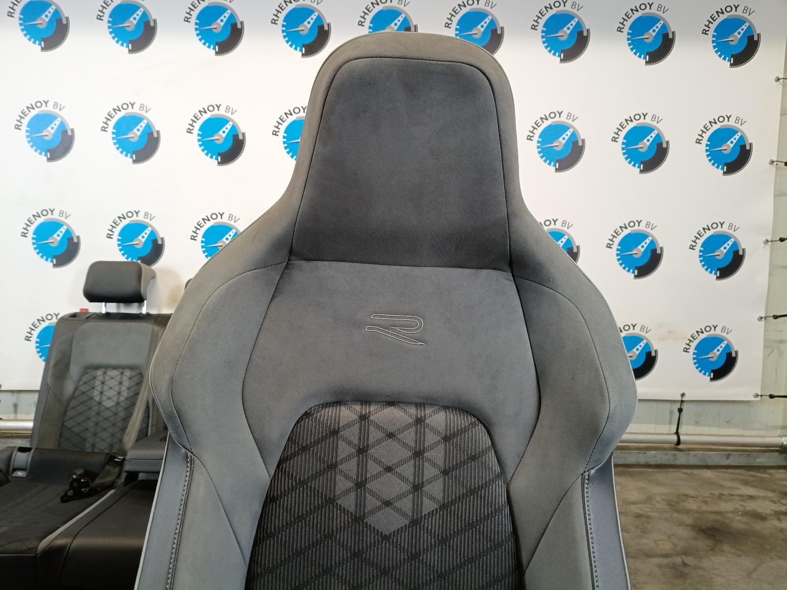 View Auto part INTERIEUR COMPLEET VOLKSWAGEN GOLF 2022