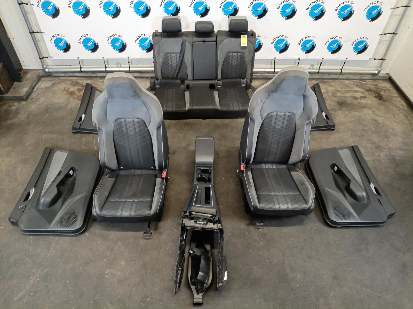 View Auto part INTERIEUR COMPLEET VOLKSWAGEN GOLF 2022
