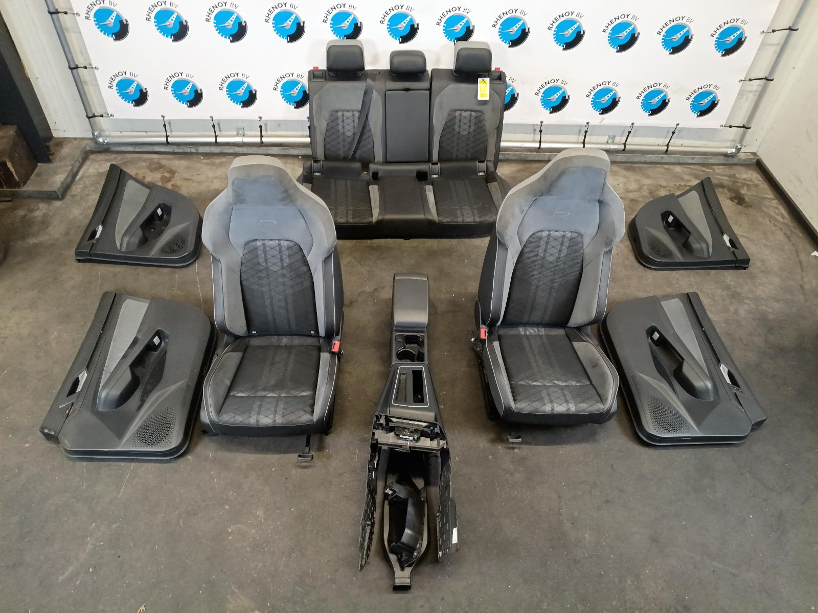 View Auto part INTERIEUR COMPLEET VOLKSWAGEN GOLF 2022