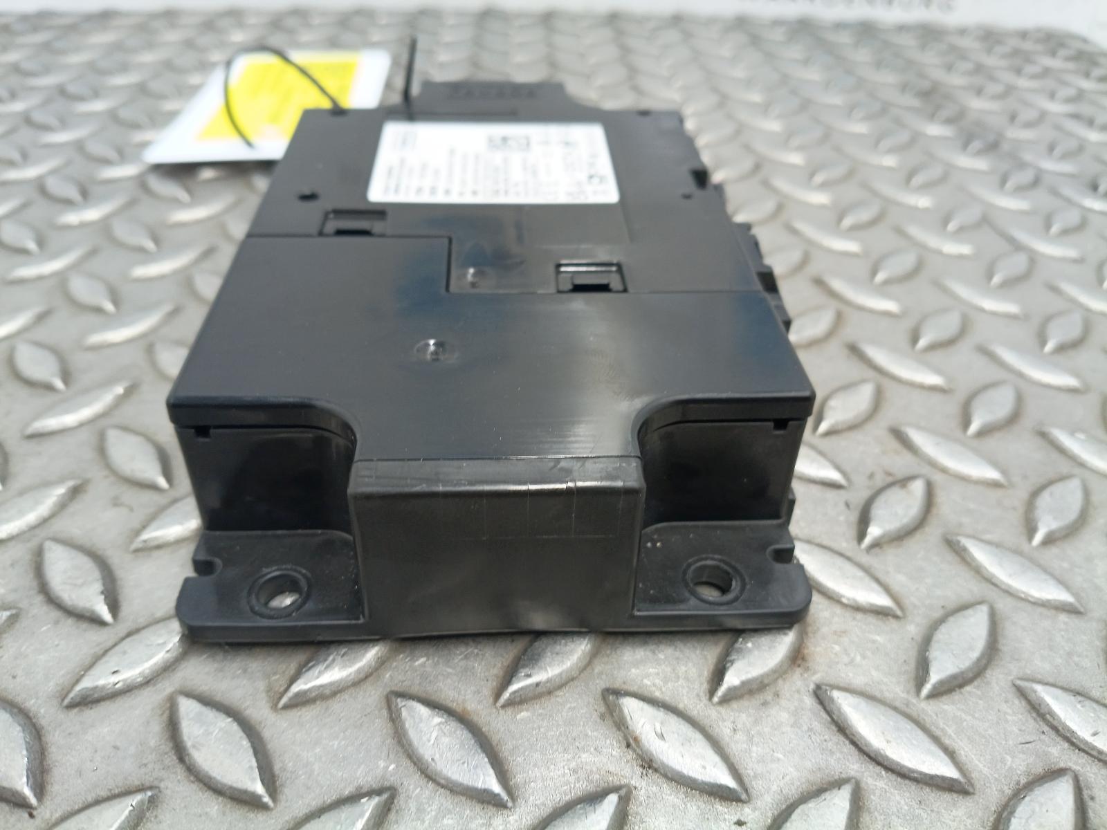 Bekijk Auto-onderdeel COMPUTER ECU FORD TOURNEO COURIER 2024