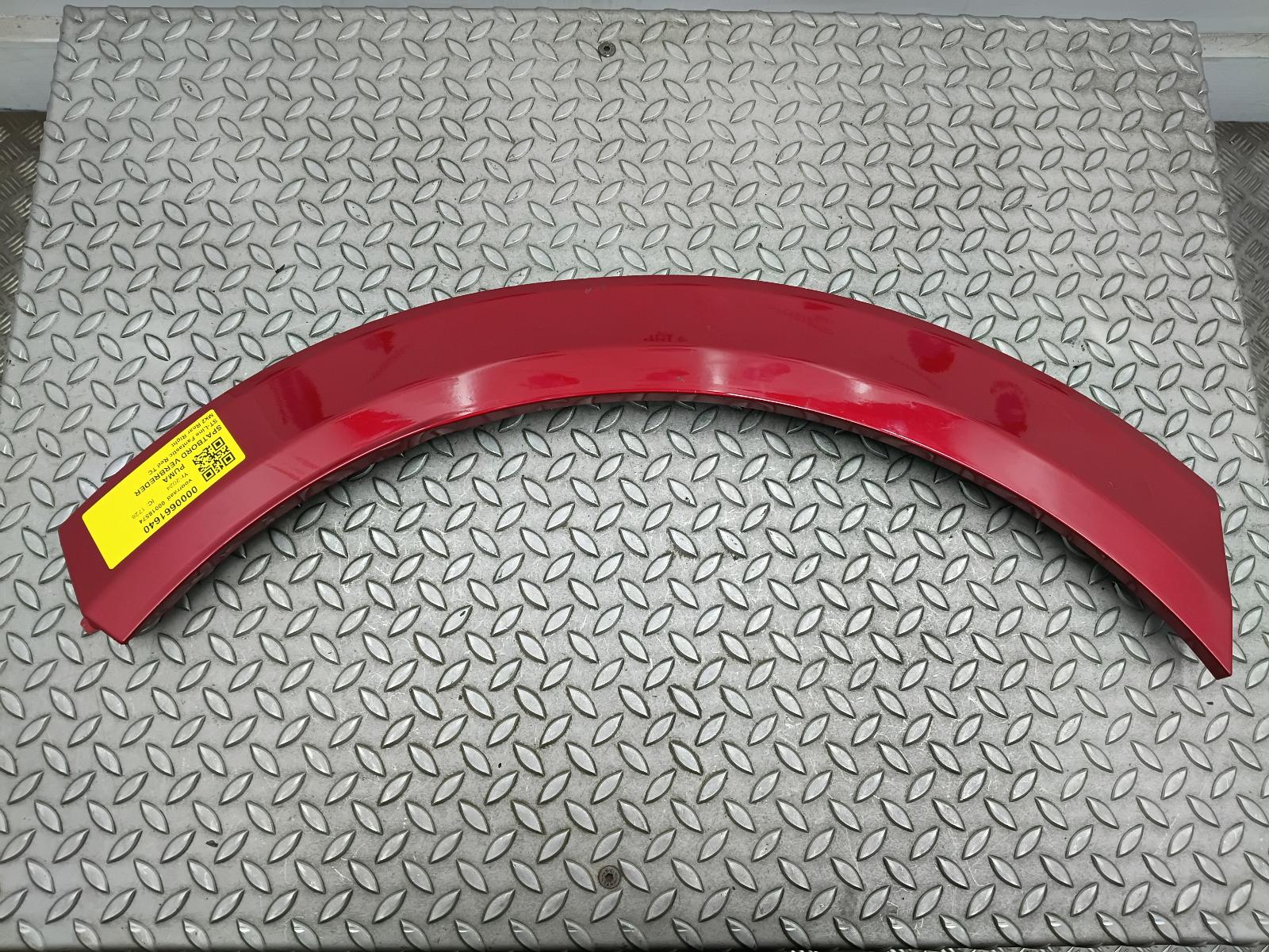 Bekijk Auto-onderdeel SPATBORD VERBREDER FORD PUMA 2024