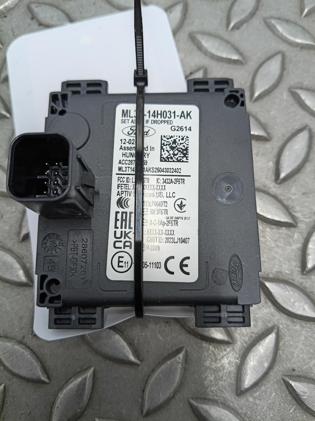 Bekijk Auto-onderdeel SENSOR RADAR FORD PUMA 2025