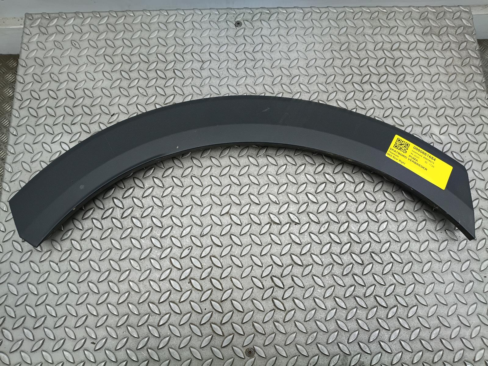 Bekijk Auto-onderdeel SPATBORD VERBREDER FORD PUMA 2025