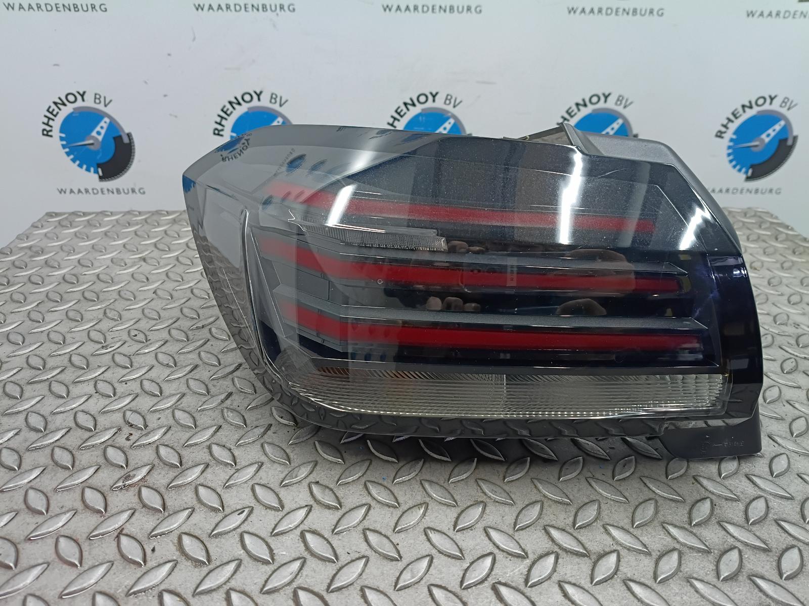Bekijk Auto-onderdeel ACHTERLICHT L PEUGEOT 208 2025