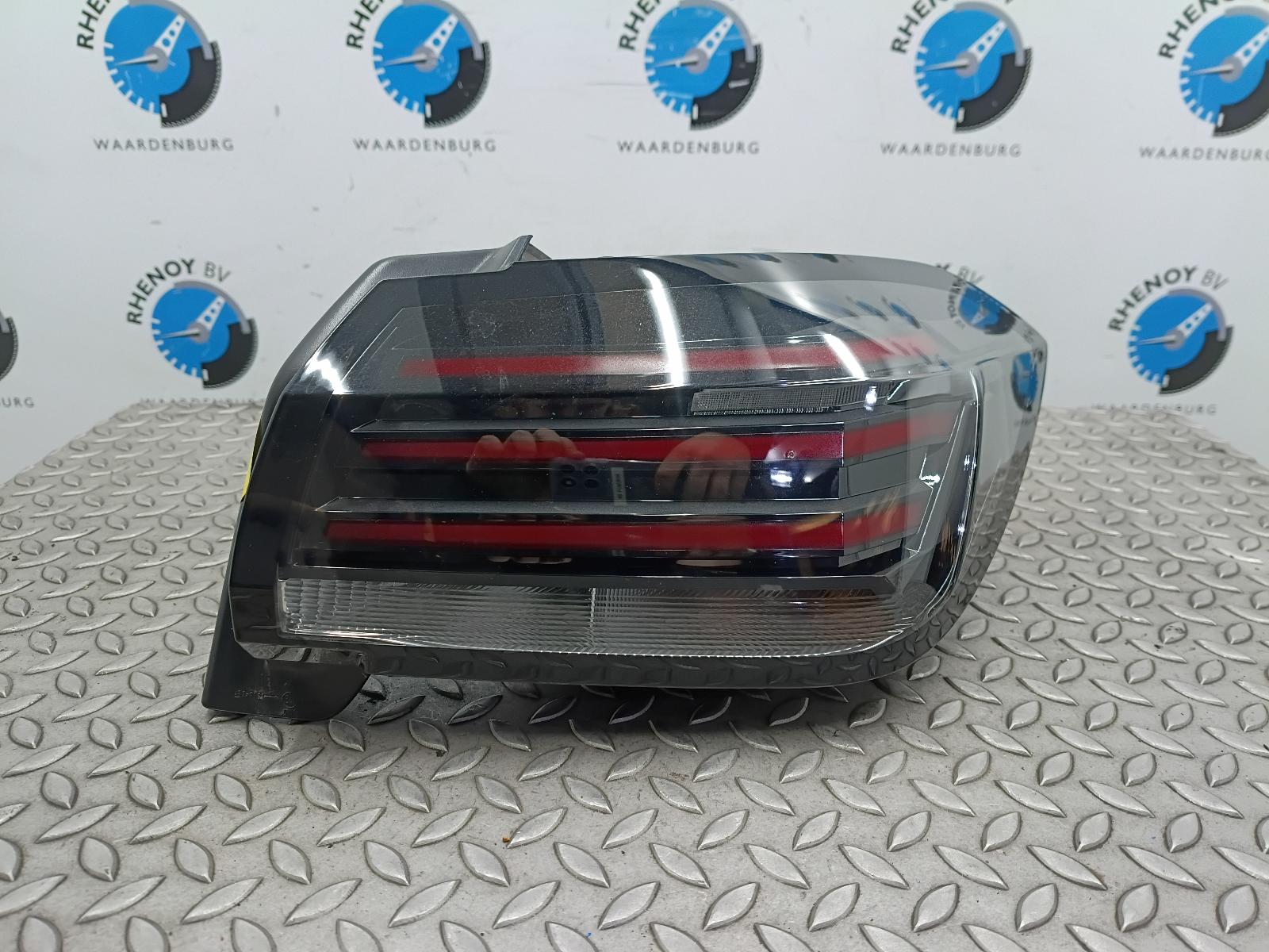 Bekijk Auto-onderdeel ACHTERLICHT R PEUGEOT 208 2025