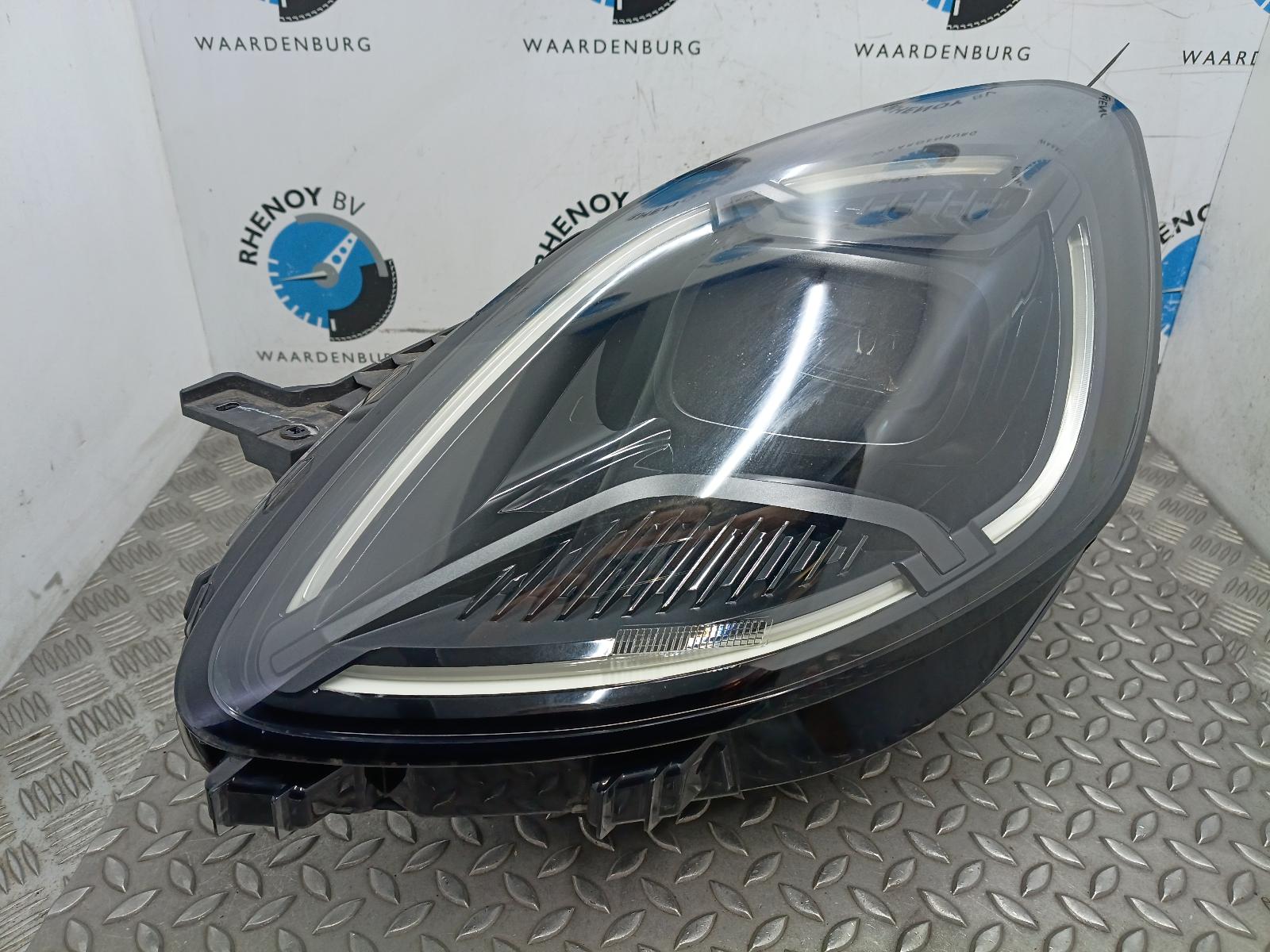 Bekijk Auto-onderdeel KOPLAMP L FORD PUMA 2025