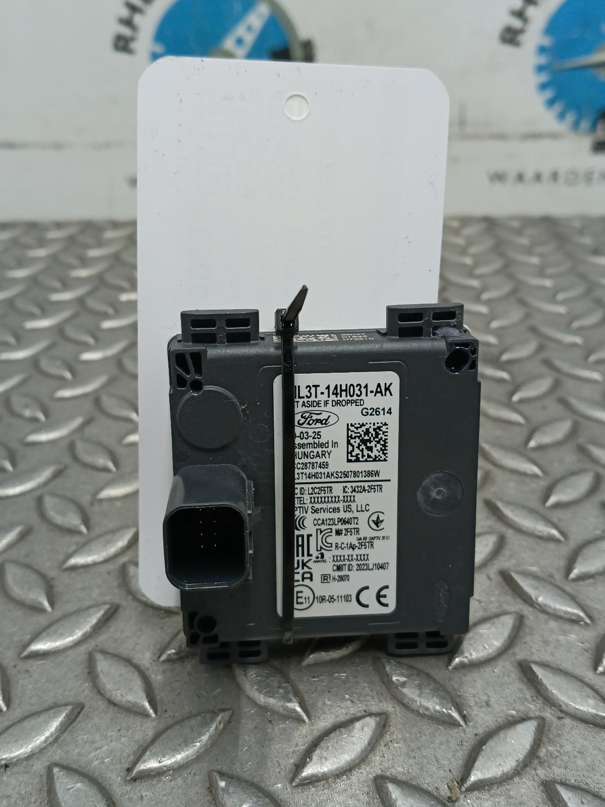 Bekijk Auto-onderdeel SENSOR RADAR FORD PUMA 2025