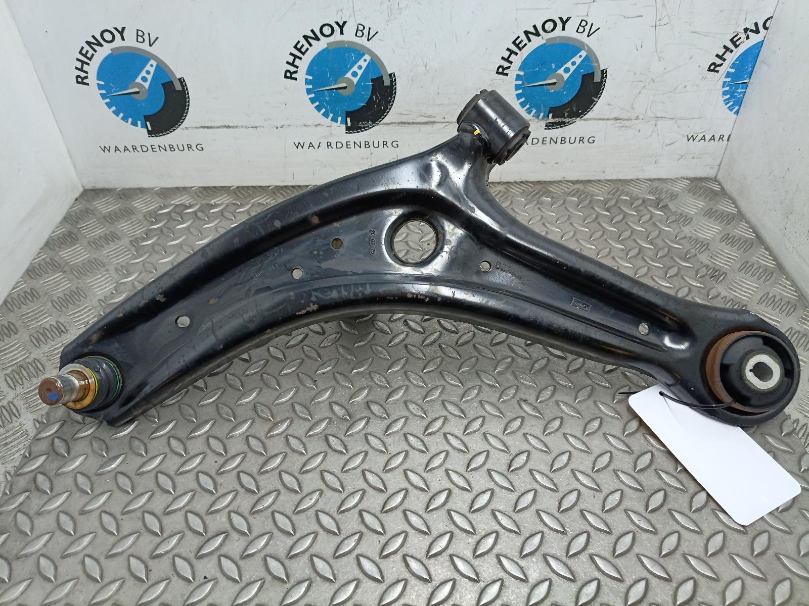 Bekijk Auto-onderdeel DRAAGARM ONDER LV FORD PUMA 2025