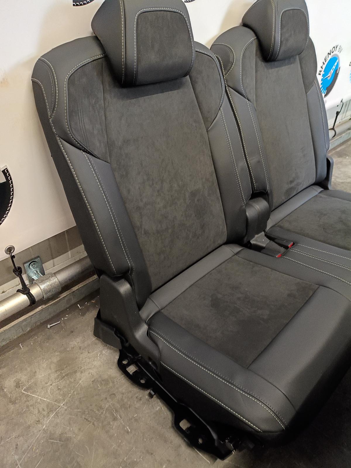 View Auto part INTERIEUR COMPLEET PEUGEOT 5008 2024