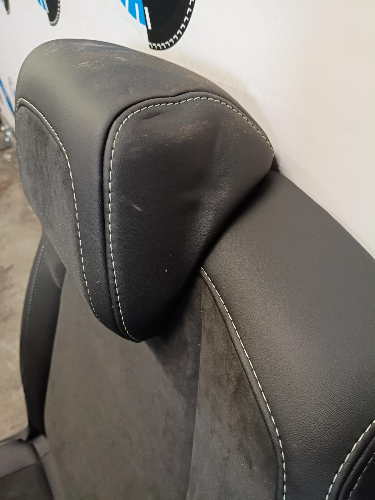 View Auto part INTERIEUR COMPLEET PEUGEOT 5008 2024