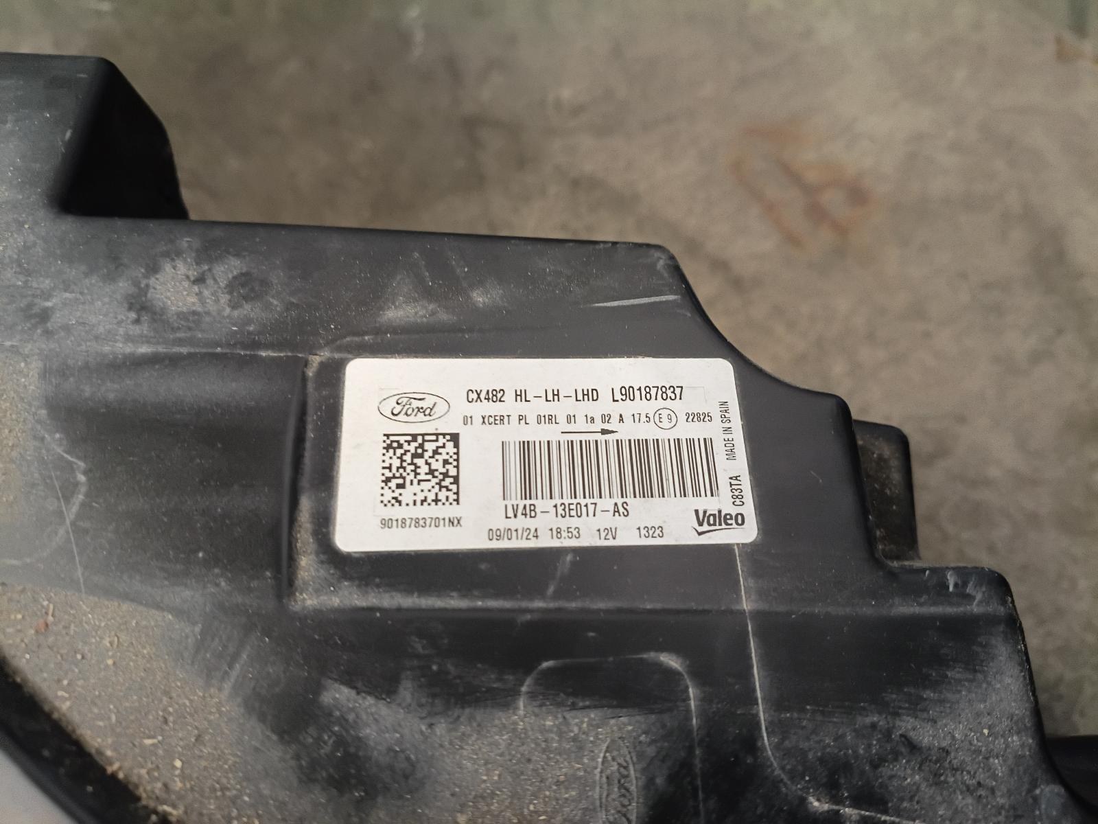 View Auto part VOORKOP COMPLEET FORD KUGA 2024