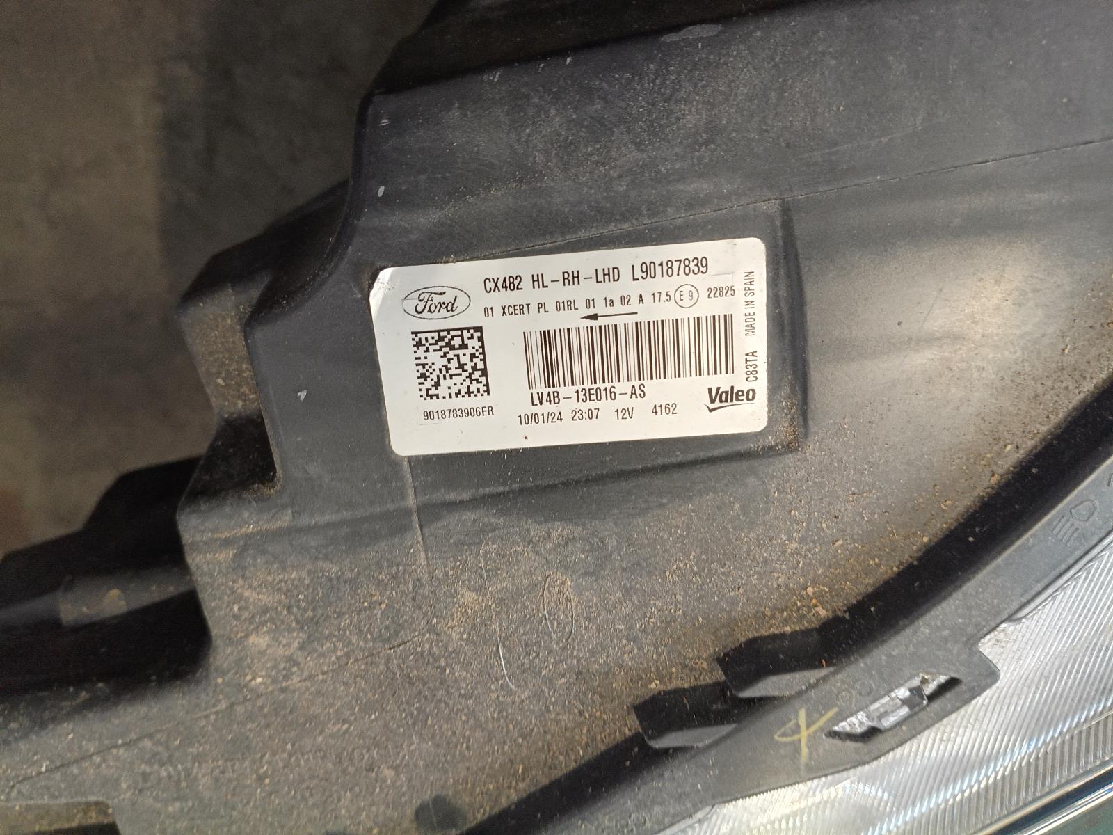 View Auto part VOORKOP COMPLEET FORD KUGA 2024