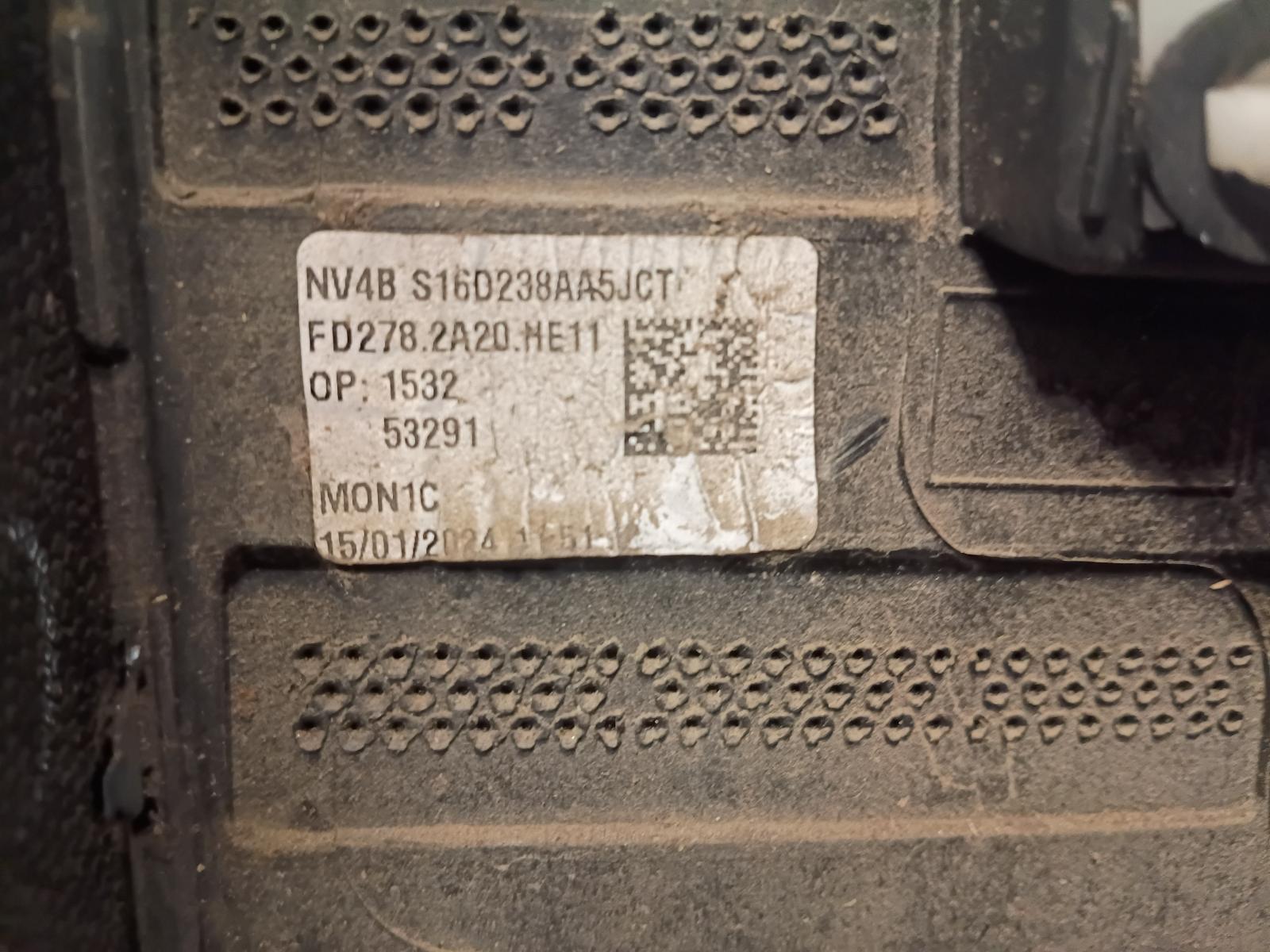 View Auto part VOORKOP COMPLEET FORD KUGA 2024
