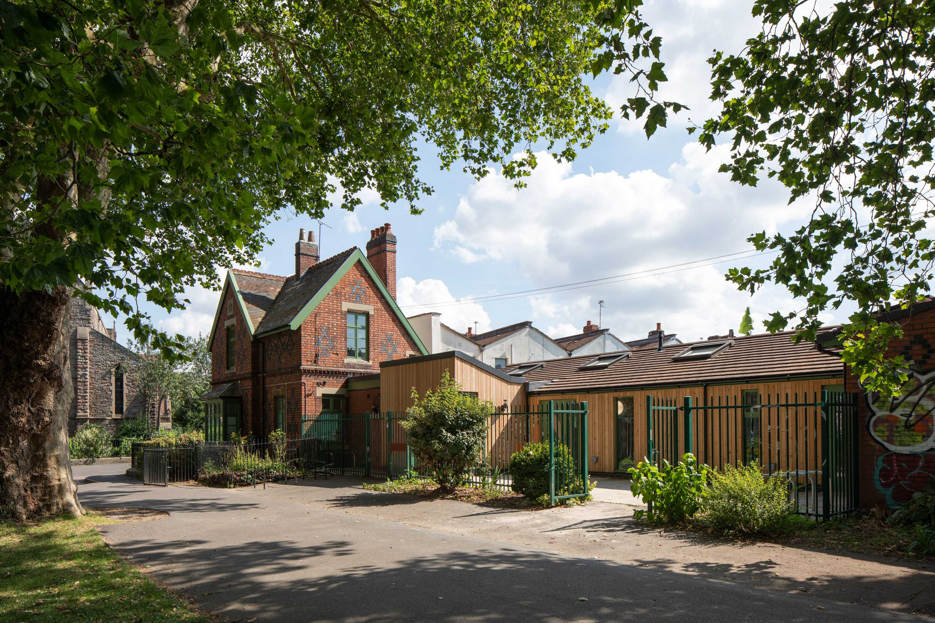 The Green House by Askew Cavanna Architects Ltd