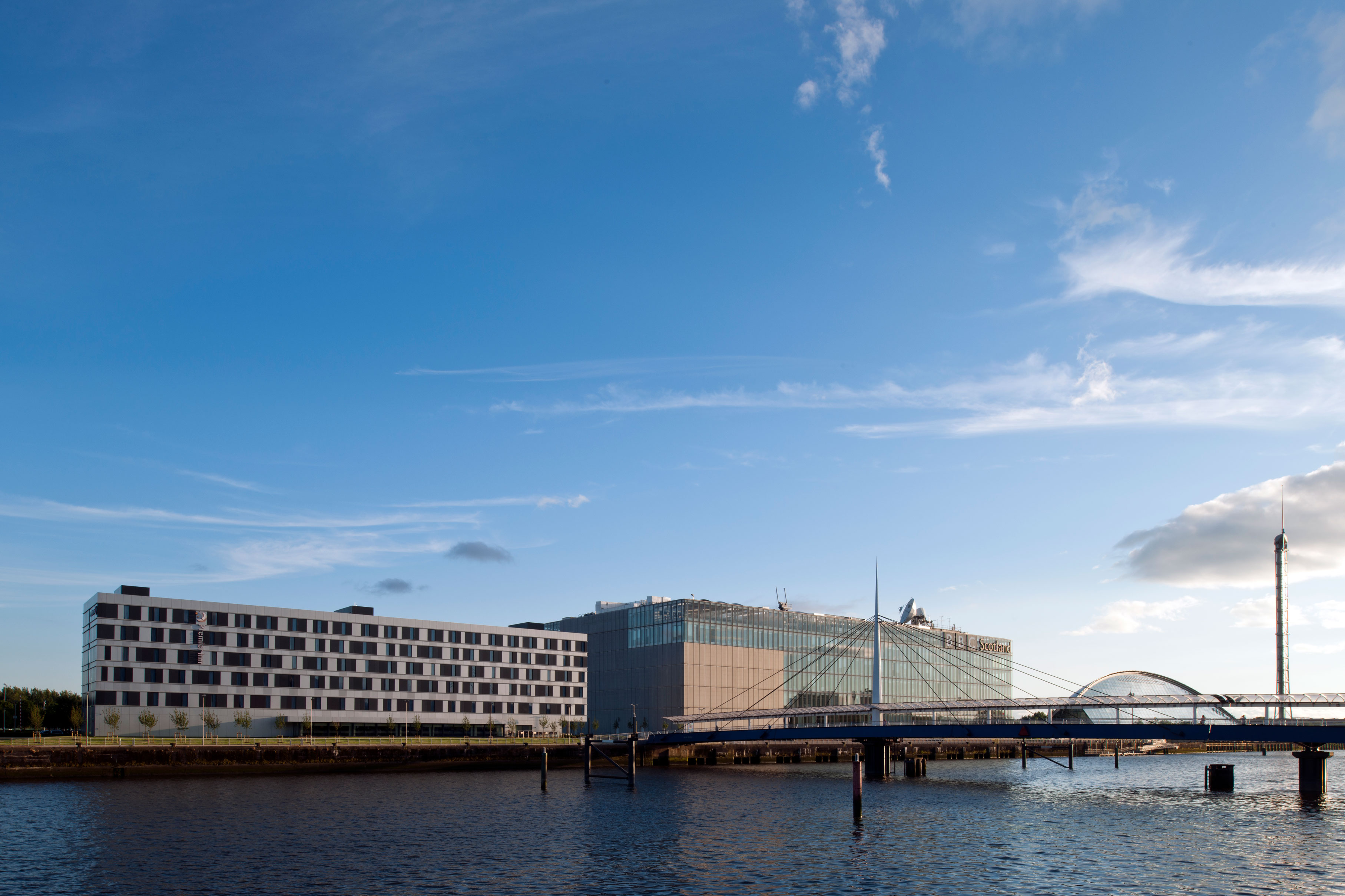 Premier Inn Pacific Quay By LMA Architects