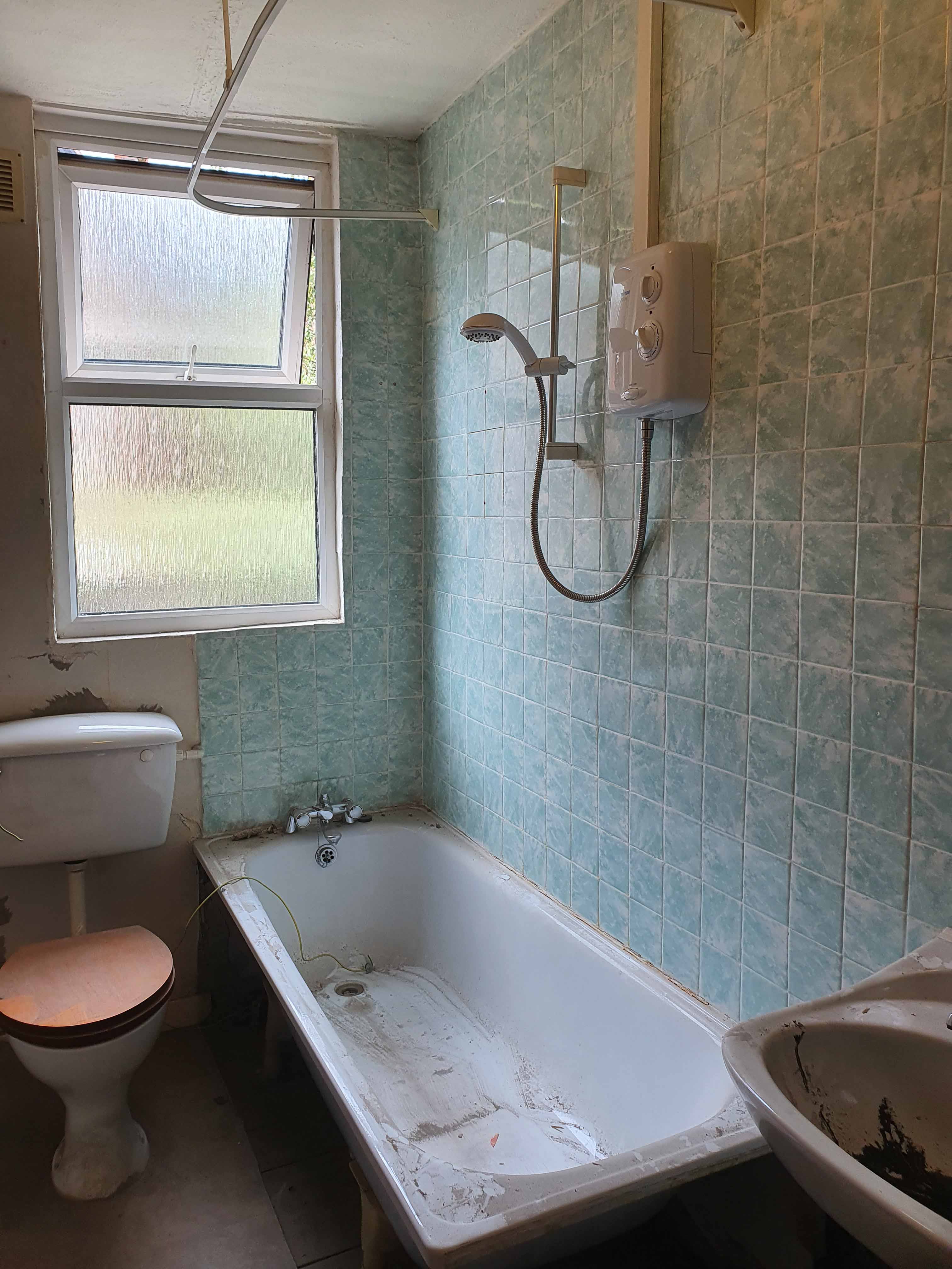 Bathroom extension and refurbishment by House Architects