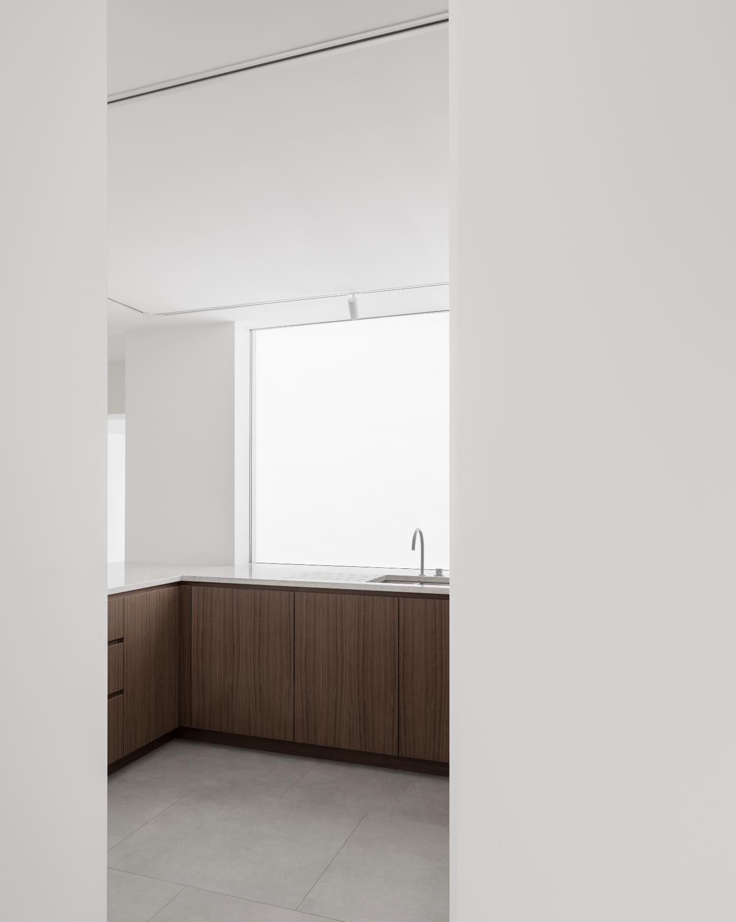 Folkestone House Renovation by Jonathan Burlow Architects