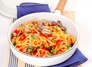 Pasta con vongole e bottarga