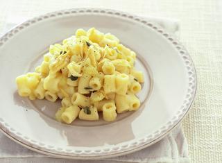 Pasta e patate filante