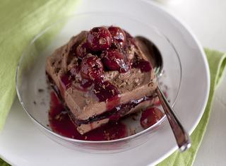 Torta al cioccolato, ricotta e amarene