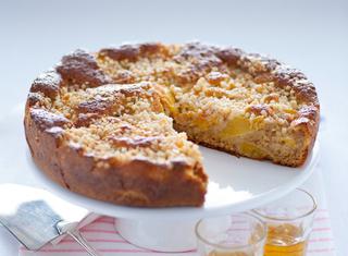 Crostata di pesche e amaretti