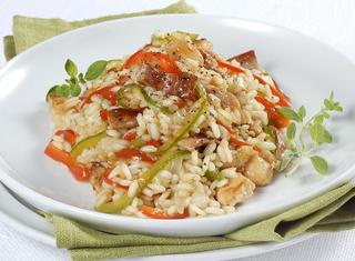 Risotto veloce con peperoni rossi e verdi