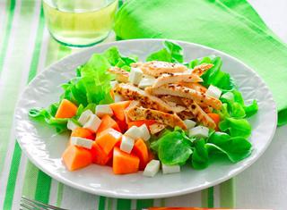 Insalata di pollo fresca