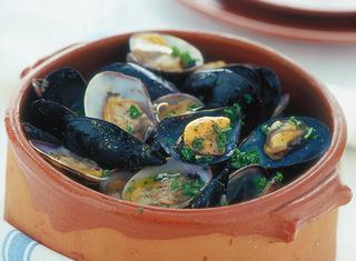 Impepata di cozze e vongole