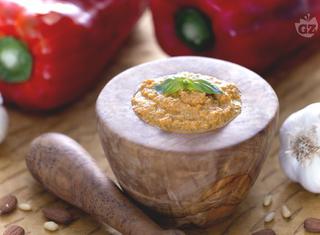 Come preparare il pesto ai peperoni
