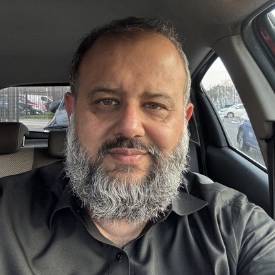 Shahzad Khan driving instructor