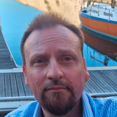Johnathan Clarke driving instructor photo