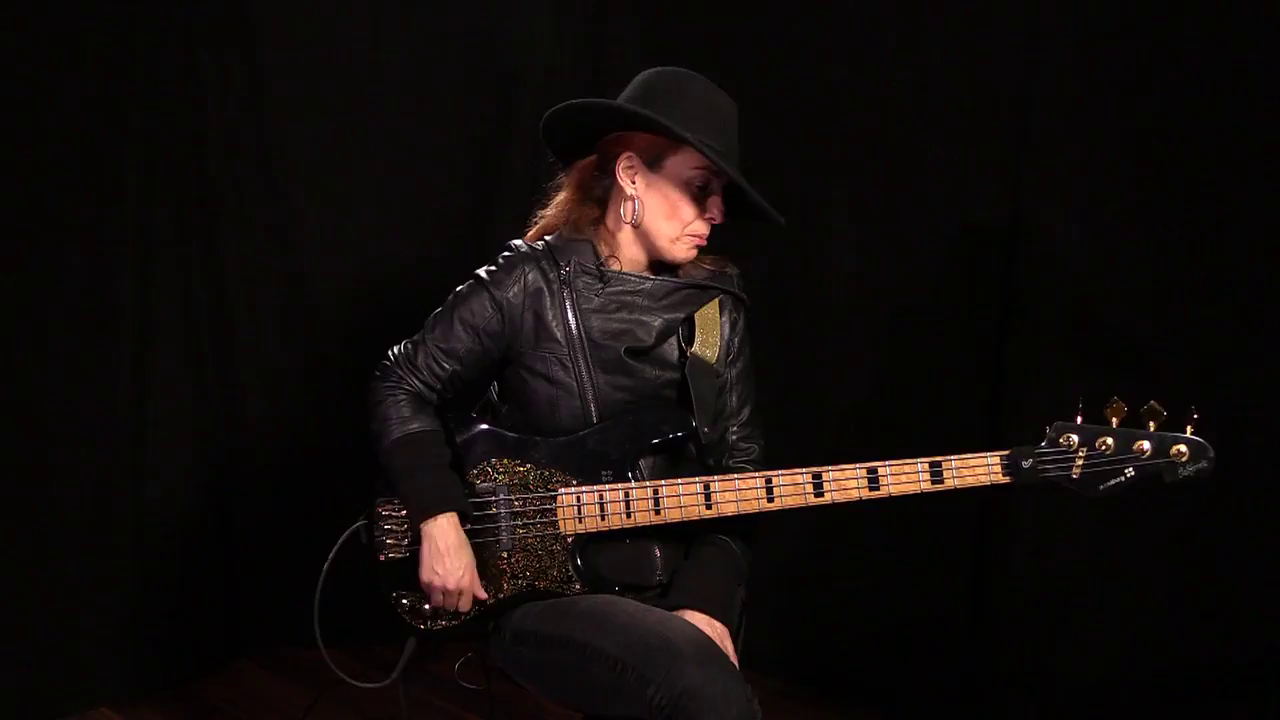 Ida Nielsen, ShowMeWhatUGot