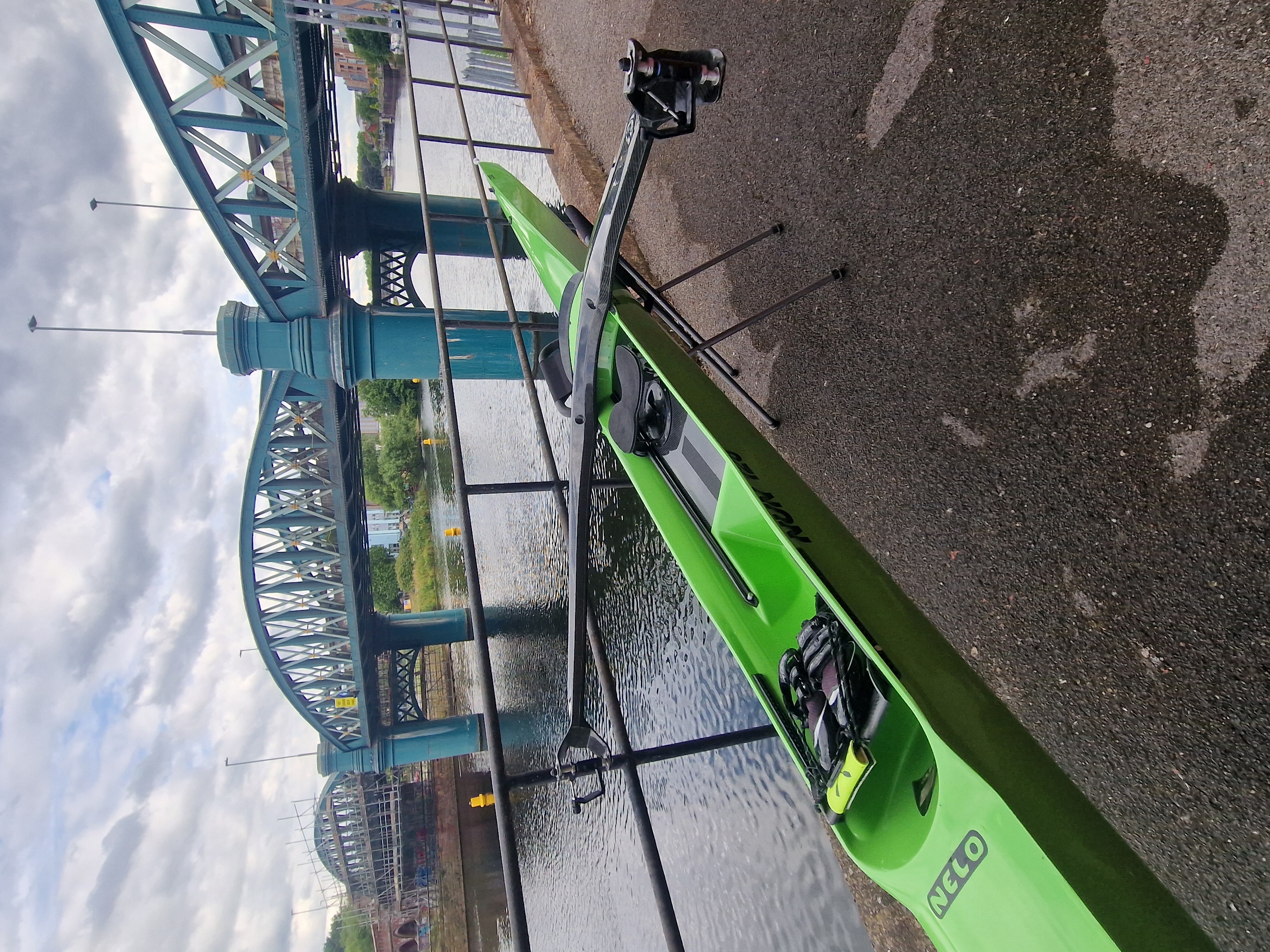 Nelo Sigle Scull - Carbon Rigger 75Kg (Boat Bag Included!)