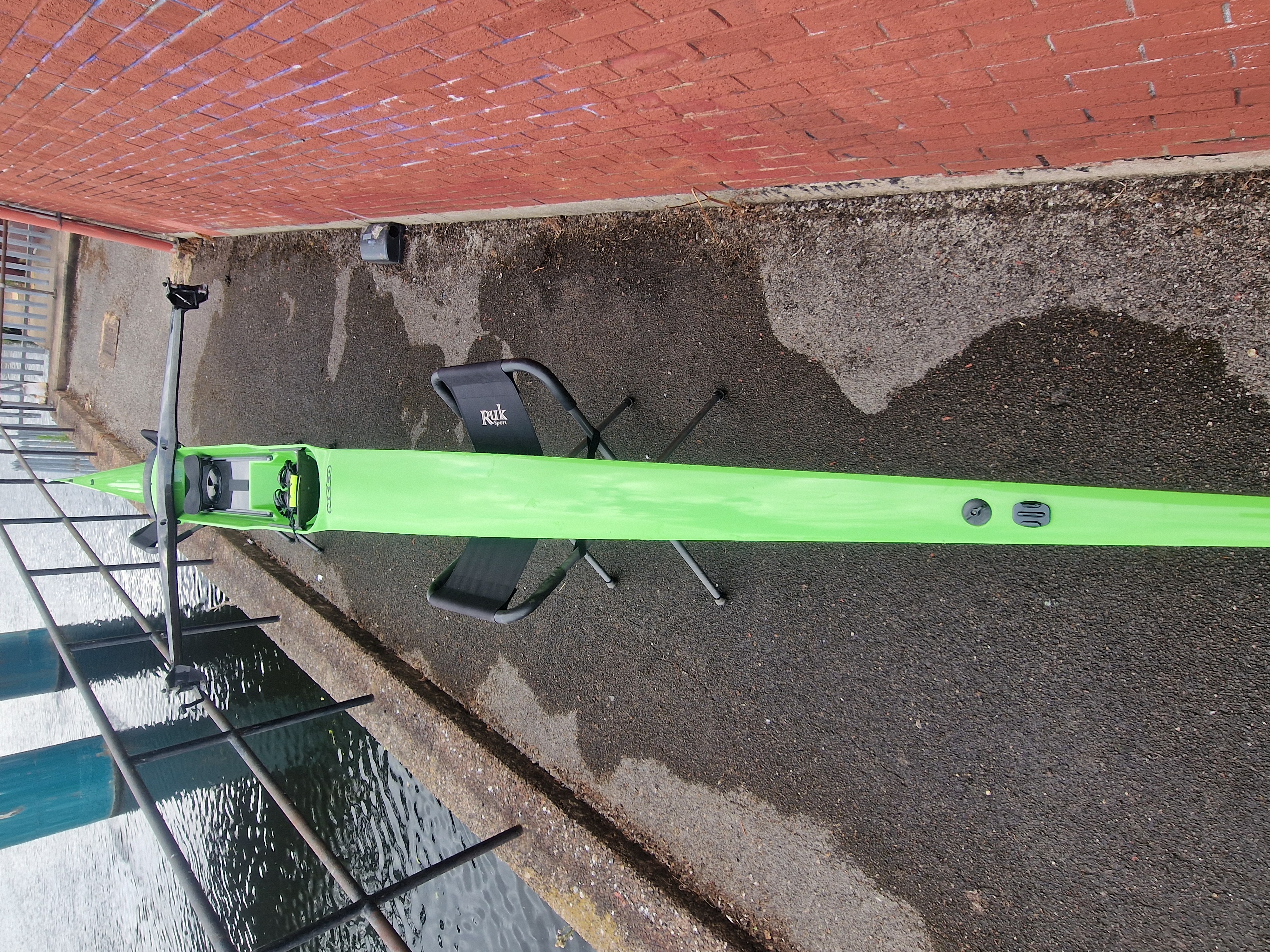 Nelo Sigle Scull - Carbon Rigger 75Kg (Boat Bag Included!) - image 3