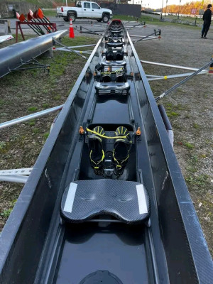 2005 Vespoli ES8+.rowing shell