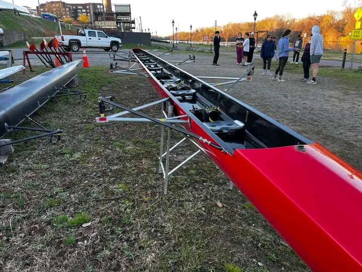 2005 Vespoli ES8+.rowing shell - image 3