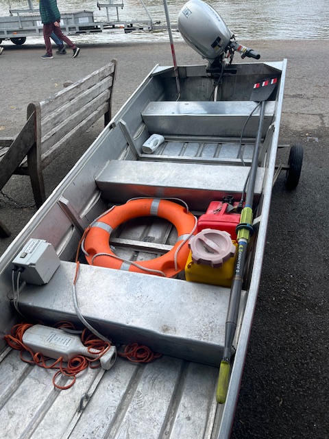 Sea strike Tinfish coaching launch with 15HP Honda - image 3