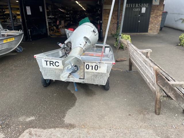Sea strike Tinfish coaching launch with 15HP Honda - image 2
