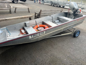 Sea strike Tinfish coaching launch with 15HP Honda