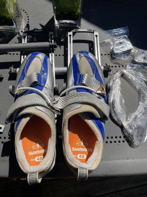 Complete Shimano scull and sweep footstretcher with shoes
