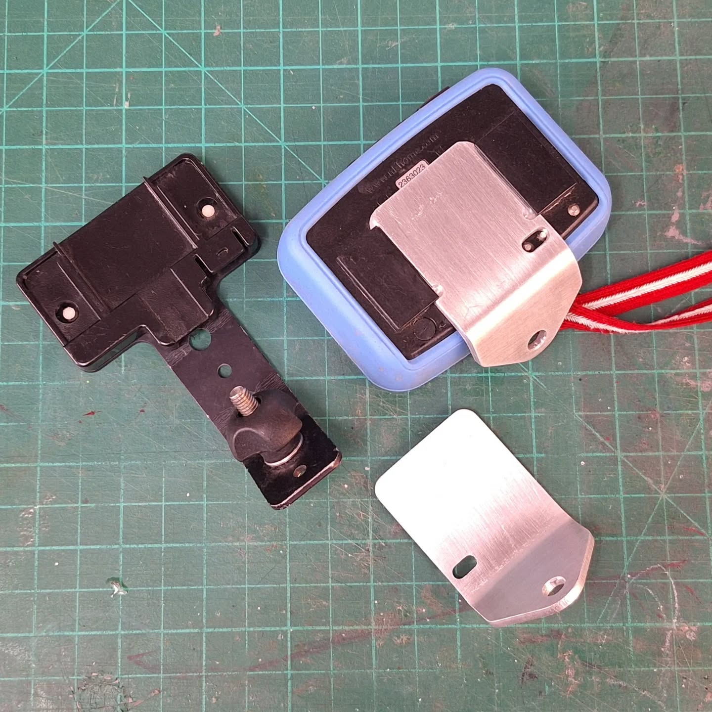 Mounts for NK, Quadlock, Peach - image 2