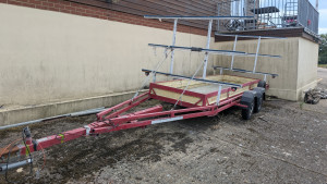 Boat trailer