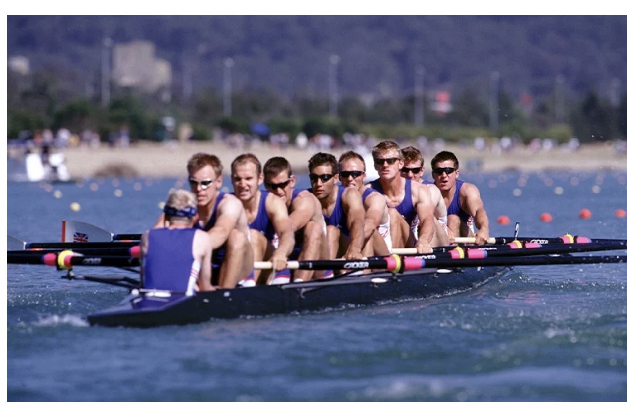 Vespoli DXL ultra lite men’s 8+  (90-105kg GB boat) - image 4